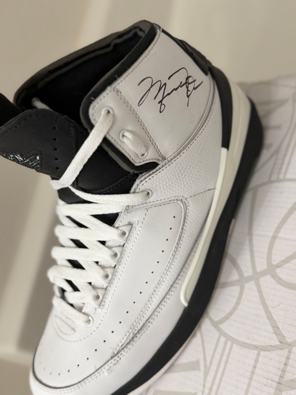 Jordan 2’s HighTop - Picture 3 of 7